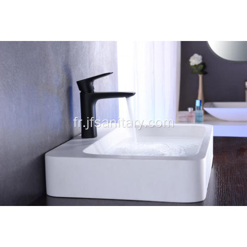 Robinets de salle de bain carrés noirs mat mat